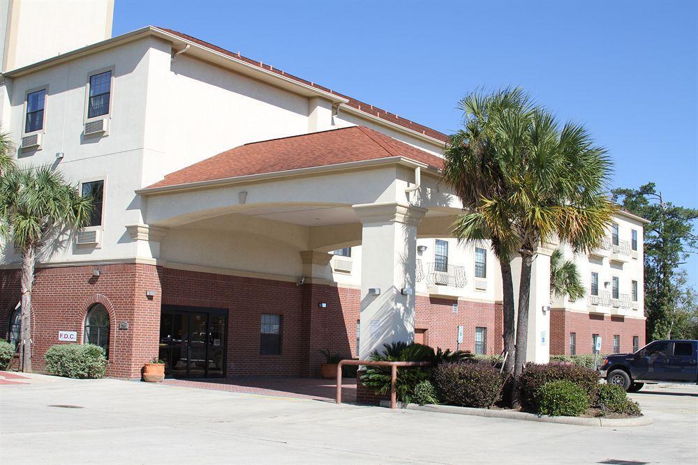 Sonesta Essential Beaumont Hotel Exterior photo