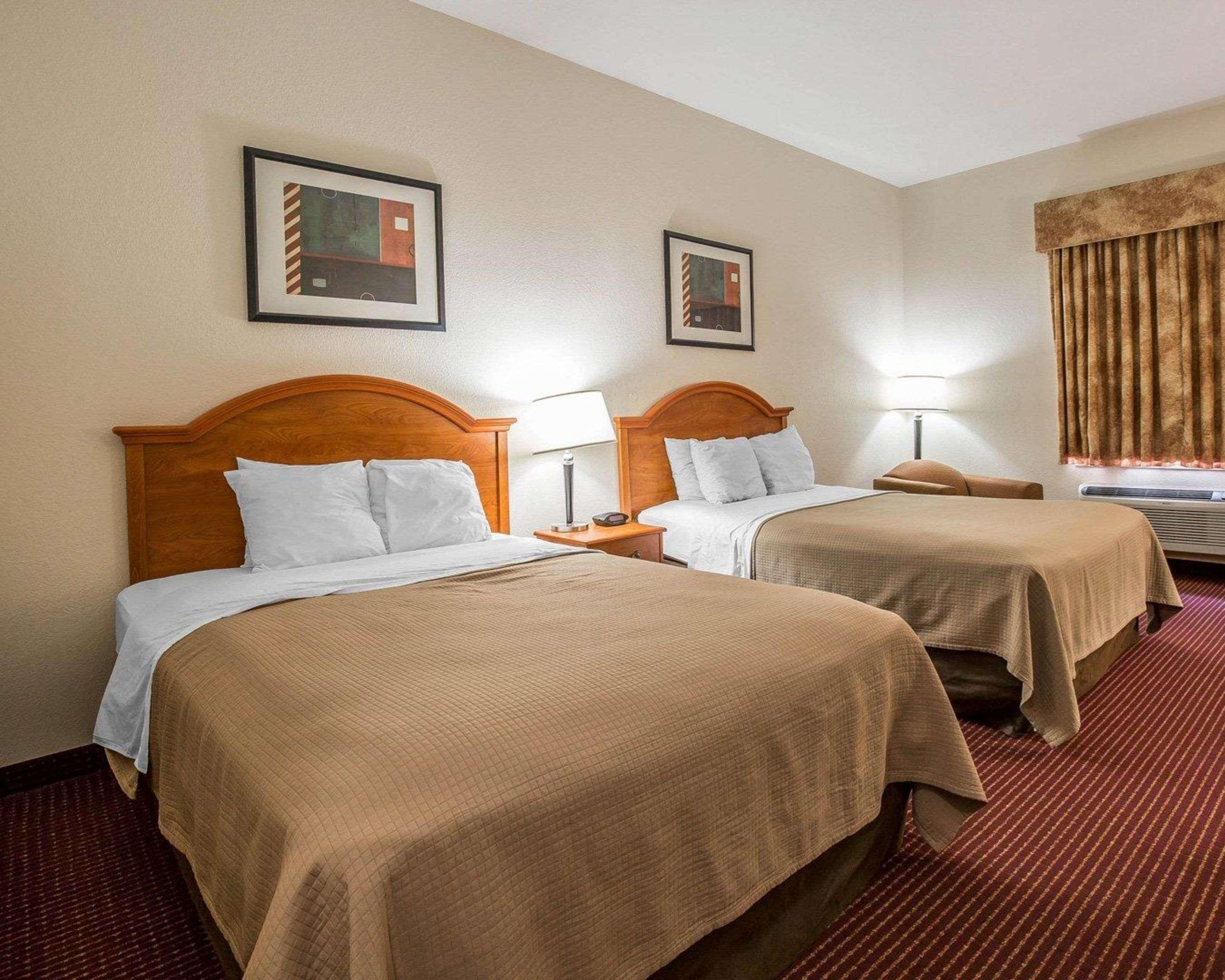 Sonesta Essential Beaumont Hotel Exterior photo