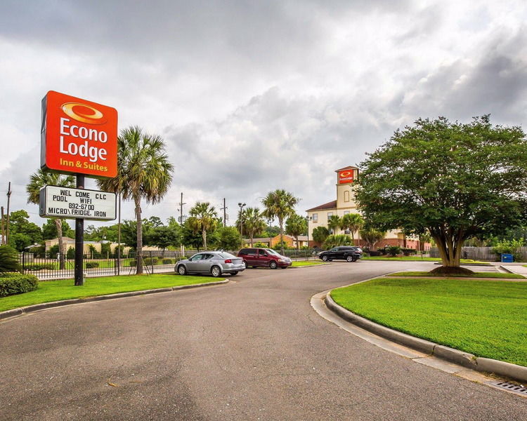 Sonesta Essential Beaumont Hotel Exterior photo